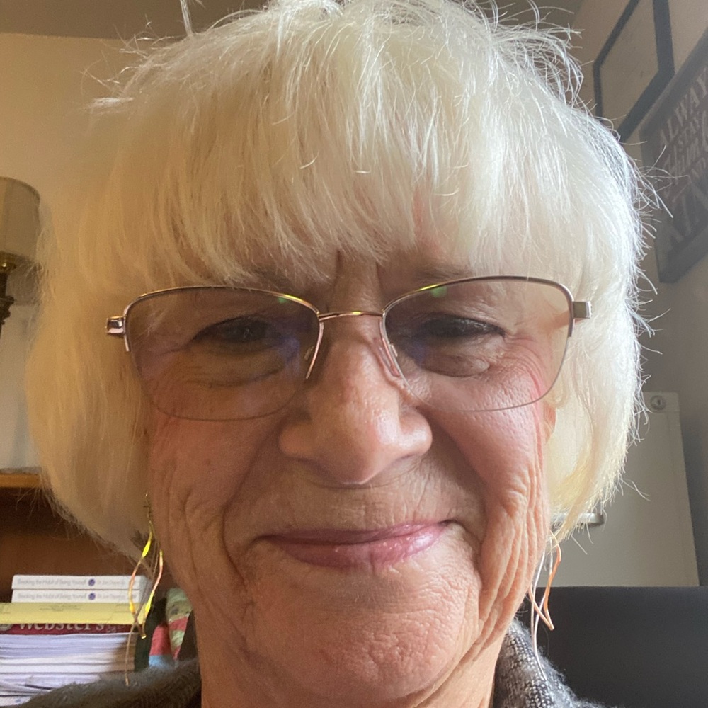 Meet your Posher, Virginia